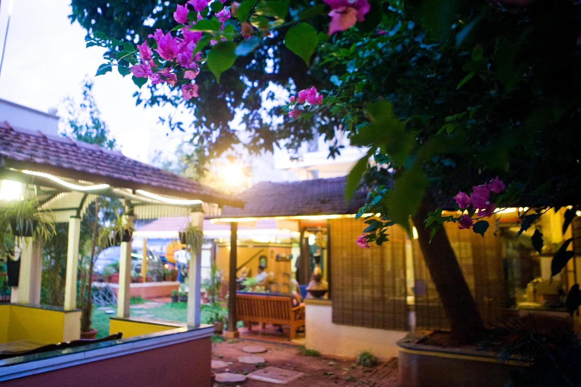 คาซา คอตเทจ Bed & Breakfast บังกาลอร์ ภายนอก รูปภาพ
